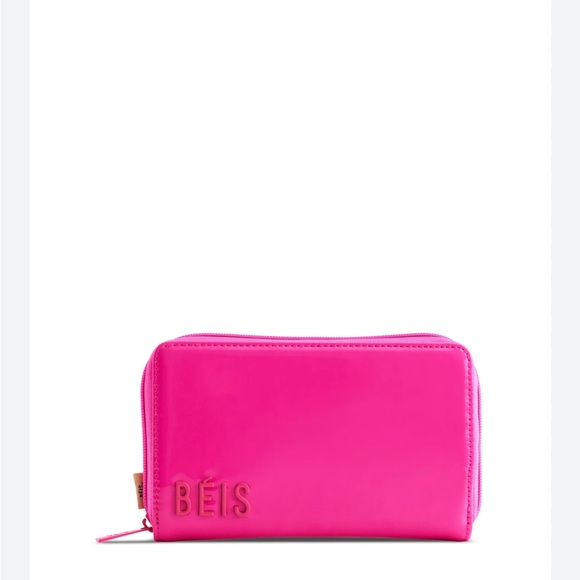 Beis x Barbie The Travel Wallet - Picture 2 of 2